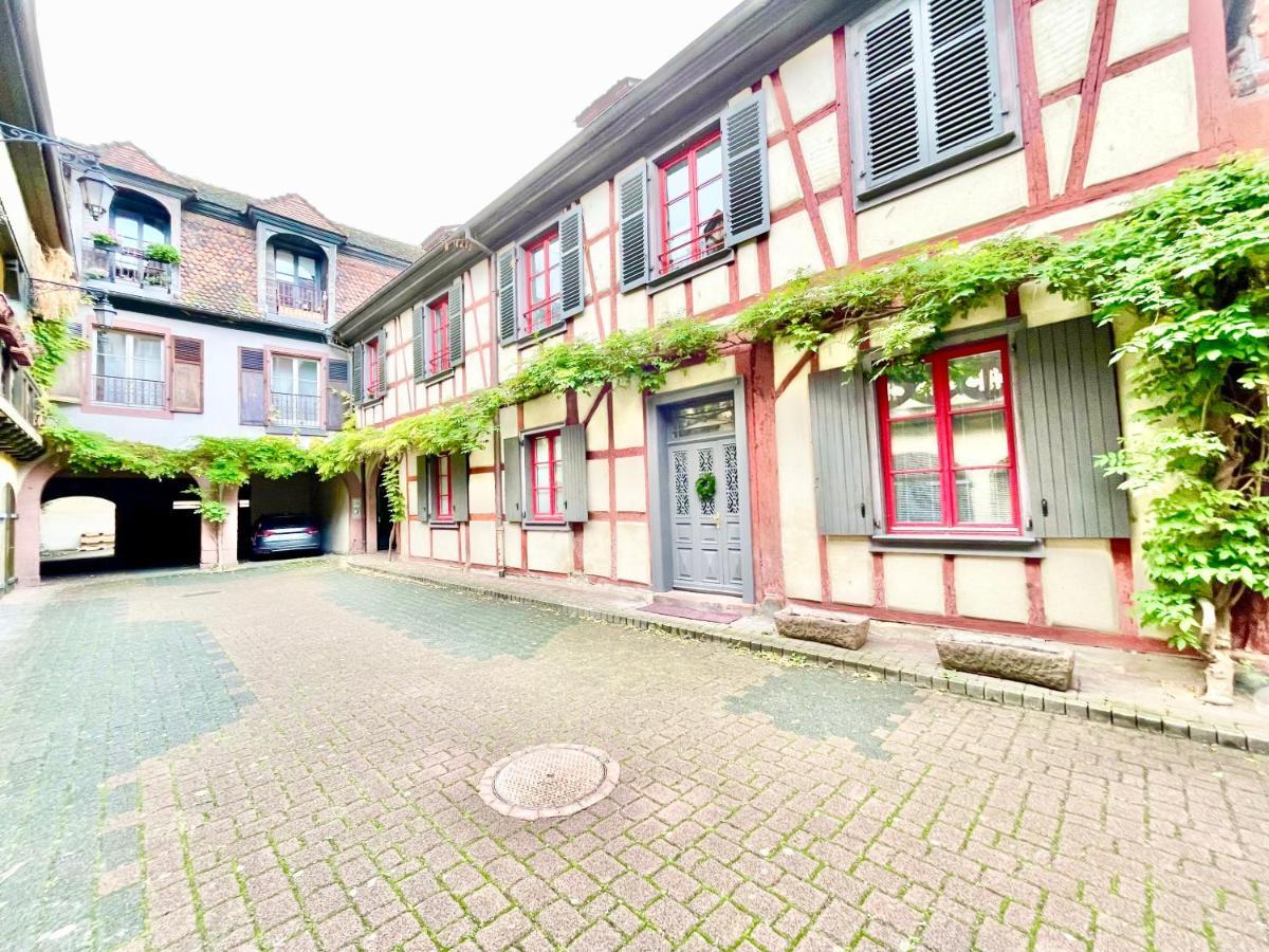 Colmar - Le Nichoir - Centre Historique - Parking Gratuit - Box Velo & Poussette Appartement Buitenkant foto